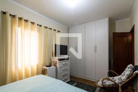 Casa à venda com 178m², 3 quartos e 3 vagasSuíte