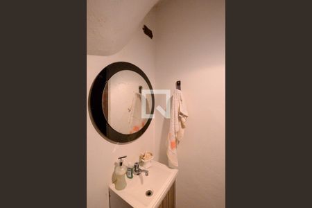 Casa à venda com 350m², 3 quartos e 4 vagasLavabo 