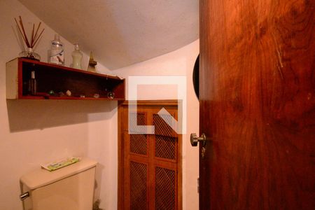 Casa à venda com 350m², 3 quartos e 4 vagasLavabo 