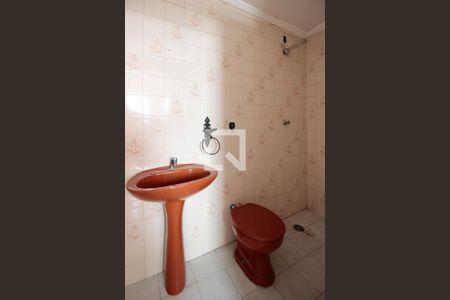 Casa à venda com 284m², 3 quartos e 2 vagasBanheiro de serviço