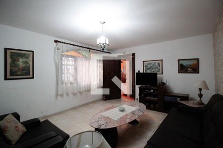 Sala de TV de casa à venda com 3 quartos, 284m² em Sumaré, São Paulo