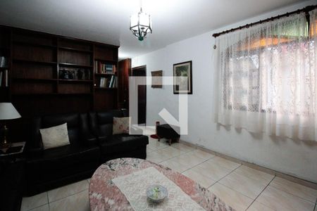 Sala de TV de casa à venda com 3 quartos, 284m² em Sumaré, São Paulo