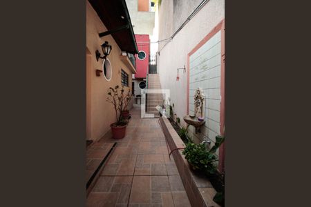 Casa à venda com 284m², 3 quartos e 2 vagasEscada