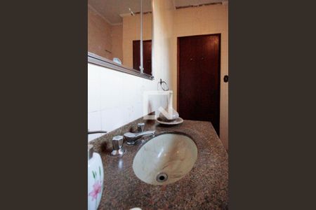 Casa à venda com 284m², 3 quartos e 2 vagasBanheiro da Suíte 3