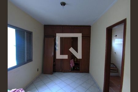 Suíte  de casa à venda com 3 quartos, 168m² em Jardim Vila Galvao, Guarulhos