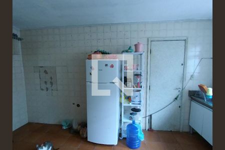 Casa à venda com 168m², 3 quartos e 2 vagasCozinha 