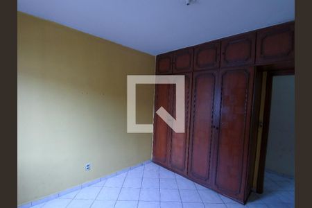 Casa à venda com 168m², 3 quartos e 2 vagasQuarto 1