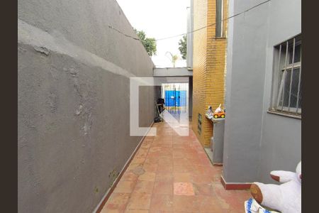 Casa à venda com 168m², 3 quartos e 2 vagascorredor 