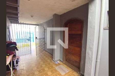 Casa à venda com 168m², 3 quartos e 2 vagasPorta entrada da sala 