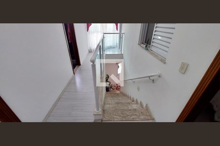 Casa à venda com 176m², 3 quartos e 4 vagasCorredor quartos