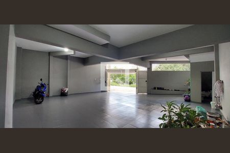 Casa à venda com 176m², 3 quartos e 4 vagasGaragem