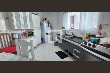 Casa à venda com 176m², 3 quartos e 4 vagasCozinha