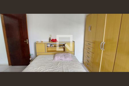 Casa à venda com 176m², 3 quartos e 4 vagasQuarto 2