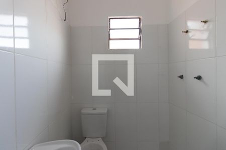 Casa de condomínio para alugar com 55m², 2 quartos e sem vaga Casa de condomínio para alugar com 55m², 2 quartos e sem vagaBanheiro Social