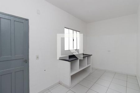 Casa de condomínio para alugar com 55m², 2 quartos e sem vaga Casa de condomínio para alugar com 55m², 2 quartos e sem vagaCozinha