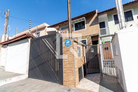 Casa à venda com 150m², 4 quartos e 6 vagasFachada