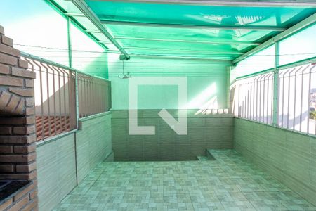 Casa à venda com 150m², 4 quartos e 6 vagasQuintal