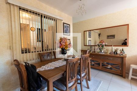 Casa à venda com 150m², 4 quartos e 6 vagasCopa