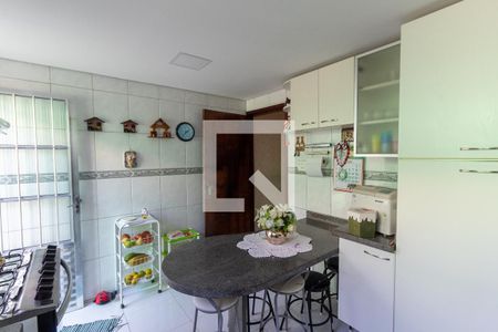 Casa à venda com 150m², 4 quartos e 6 vagasCozinha
