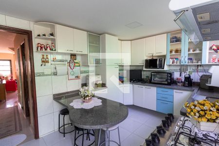 Casa à venda com 150m², 4 quartos e 6 vagasCozinha