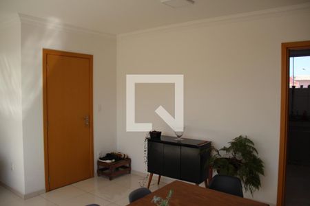 Sala de apartamento para alugar com 3 quartos, 73m² em Jardim Vera Cruz, Contagem