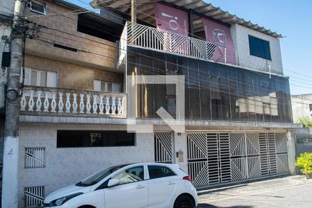 Casa à venda com 90m², 3 quartos e 2 vagasFachada
