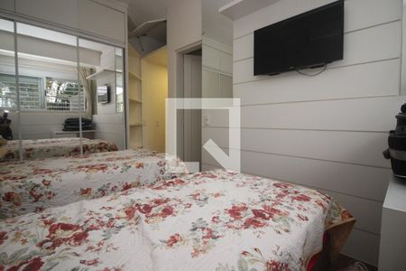 Casa à venda com 670m², 6 quartos e 8 vagasQuarto de Serviço