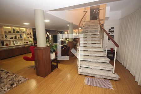Sala 1 de casa à venda com 6 quartos, 670m² em Santa Tereza, Porto Alegre