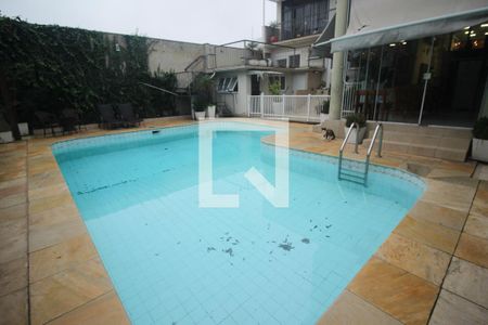 Casa à venda com 670m², 6 quartos e 8 vagasPiscina