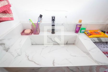 Banheiro de apartamento para alugar com 2 quartos, 43m² em Parque Reboucas, São Paulo