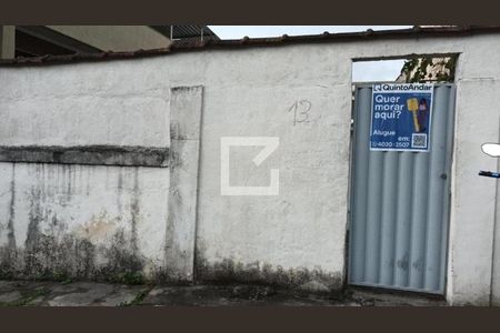 Casa à venda com 50m², 1 quarto e sem vaga Casa à venda com 50m², 1 quarto e sem vagaFachada