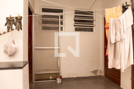 Casa à venda com 243m², 3 quartos e 2 vagas Casa à venda com 243m², 3 quartos e 2 vagasÁrea externa