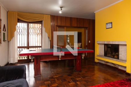 Sala de casa à venda com 3 quartos, 243m² em Jardim Lindóia, Porto Alegre