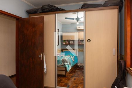 Casa à venda com 243m², 3 quartos e 2 vagas Casa à venda com 243m², 3 quartos e 2 vagasQuarto 2