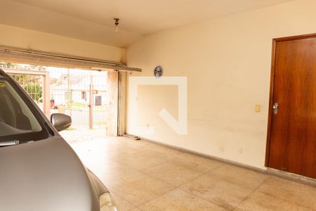 Casa à venda com 243m², 3 quartos e 2 vagas Casa à venda com 243m², 3 quartos e 2 vagasGaragem