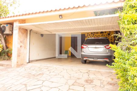 Casa à venda com 243m², 3 quartos e 2 vagas Casa à venda com 243m², 3 quartos e 2 vagasGaragem