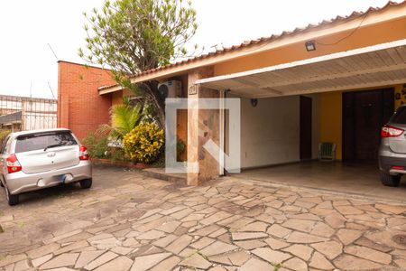 Casa à venda com 243m², 3 quartos e 2 vagas Casa à venda com 243m², 3 quartos e 2 vagasGaragem