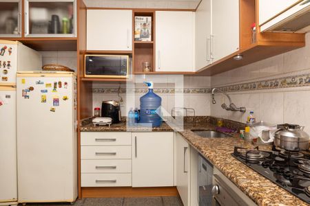 Casa à venda com 243m², 3 quartos e 2 vagas Casa à venda com 243m², 3 quartos e 2 vagasCozinha