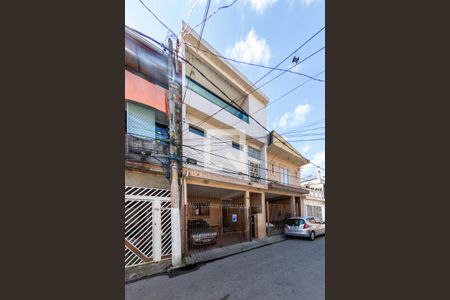 Casa à venda com 350m², 4 quartos e 2 vagas Casa à venda com 350m², 4 quartos e 2 vagasEntrada