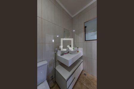 Casa à venda com 350m², 4 quartos e 2 vagas Casa à venda com 350m², 4 quartos e 2 vagasBanheiro