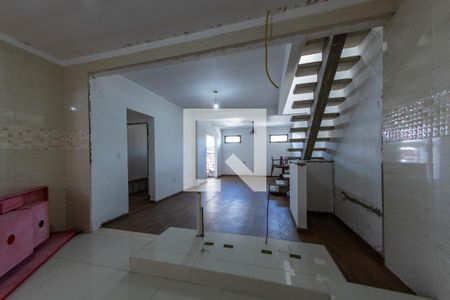 Casa à venda com 350m², 4 quartos e 2 vagas Casa à venda com 350m², 4 quartos e 2 vagasÁrea comum