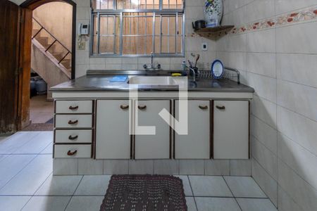 Casa à venda com 350m², 4 quartos e 2 vagas Casa à venda com 350m², 4 quartos e 2 vagasCozinha