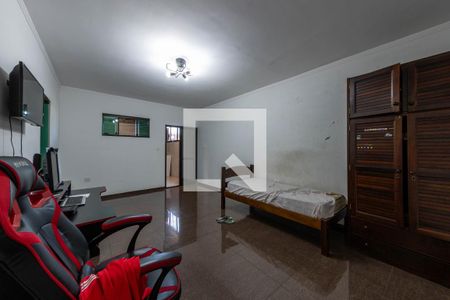 Casa à venda com 350m², 4 quartos e 2 vagas Casa à venda com 350m², 4 quartos e 2 vagasQuarto 4