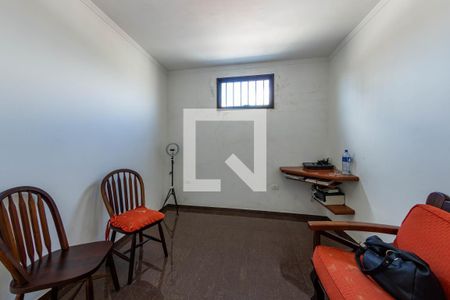 Casa à venda com 350m², 4 quartos e 2 vagas Casa à venda com 350m², 4 quartos e 2 vagasQuarto 4