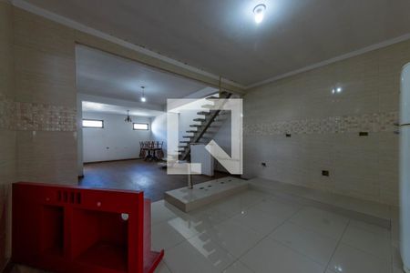 Casa à venda com 350m², 4 quartos e 2 vagas Casa à venda com 350m², 4 quartos e 2 vagasÁrea comum