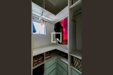 Apartamento à venda com 140m², 3 quartos e 2 vagasCloset