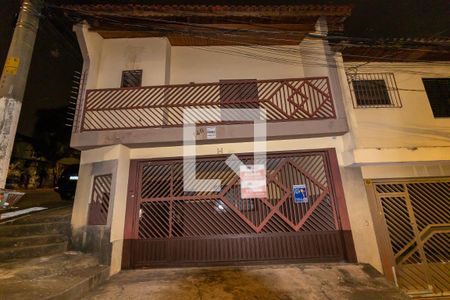 Casa à venda com 163m², 3 quartos e 2 vagasFachada