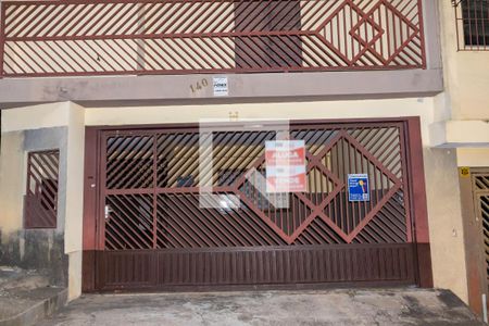 Casa à venda com 163m², 3 quartos e 2 vagasFachada