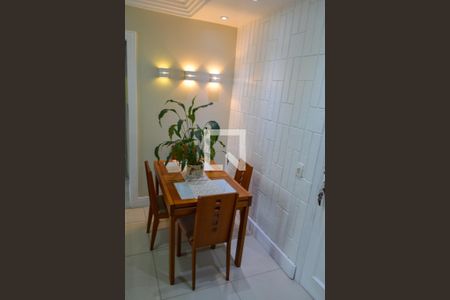 Sala de apartamento à venda com 2 quartos, 64m² em Pechincha, Rio de Janeiro