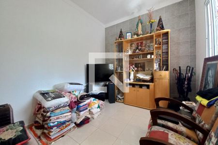Sala de casa para alugar com 4 quartos, 150m² em Vila Marieta, Campinas